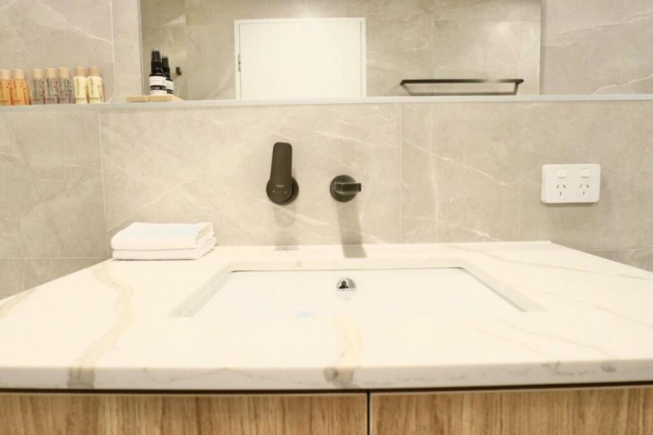 617 Hastings Street Metres To The Beach 누사 외부 사진